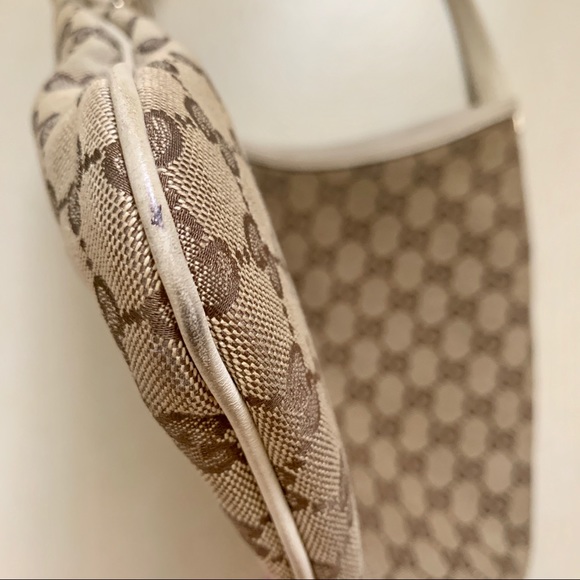 (Sold) Authentic Gucci canvas hobo Bag - Picture 5 of 12